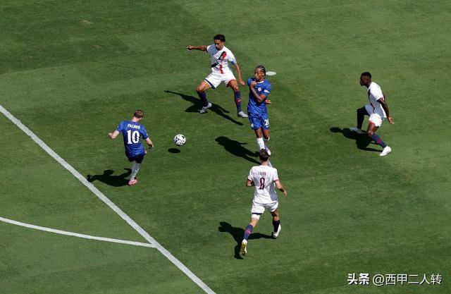 战术调整收效明显，比赛节奏完全改写